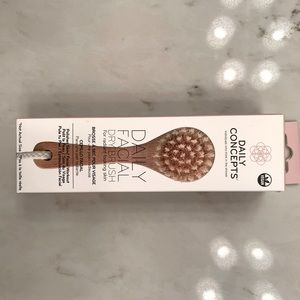 Daily Facial Dry Brush